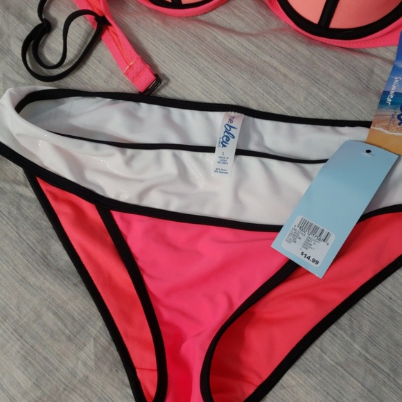 Pink and white block bikini - Picture 2 of 4